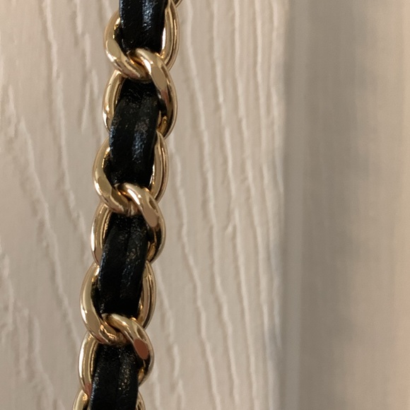 Crossbody - Picture 2 of 8